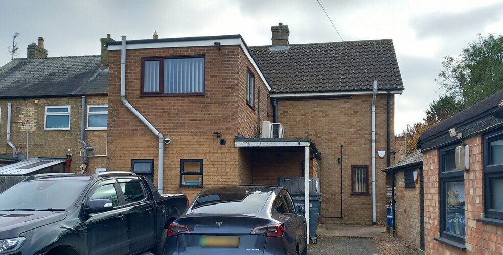 176-176a High St, Cottenham à vendre - Photo du bâtiment - Image 3 de 6
