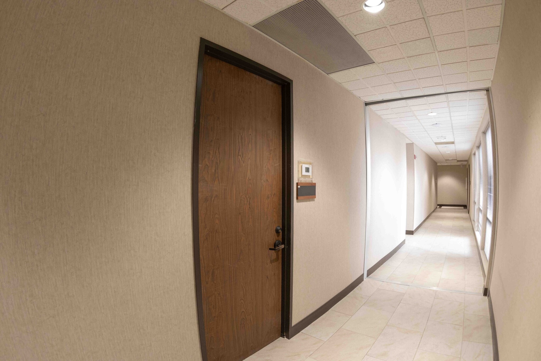 2929 Mossrock Dr, San Antonio, TX for lease Interior Photo- Image 1 of 16