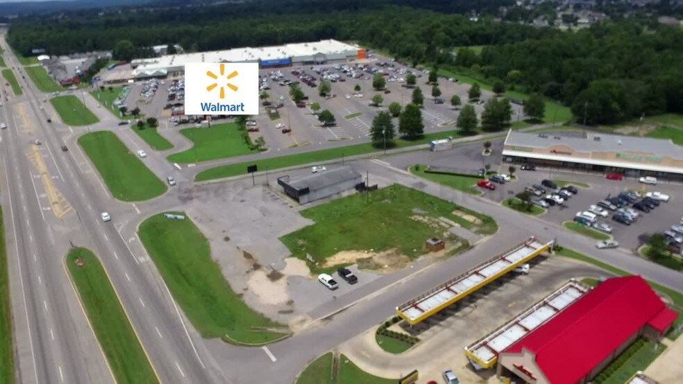 5500 Blk Mcfarland Blvd, Northport, AL à louer - Vidéo sur l’inscription commerciale - Image 2 de 6