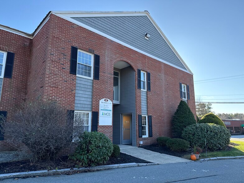 1 Merrill Industrial Dr, Hampton, NH for sale - Primary Photo - Image 1 of 2