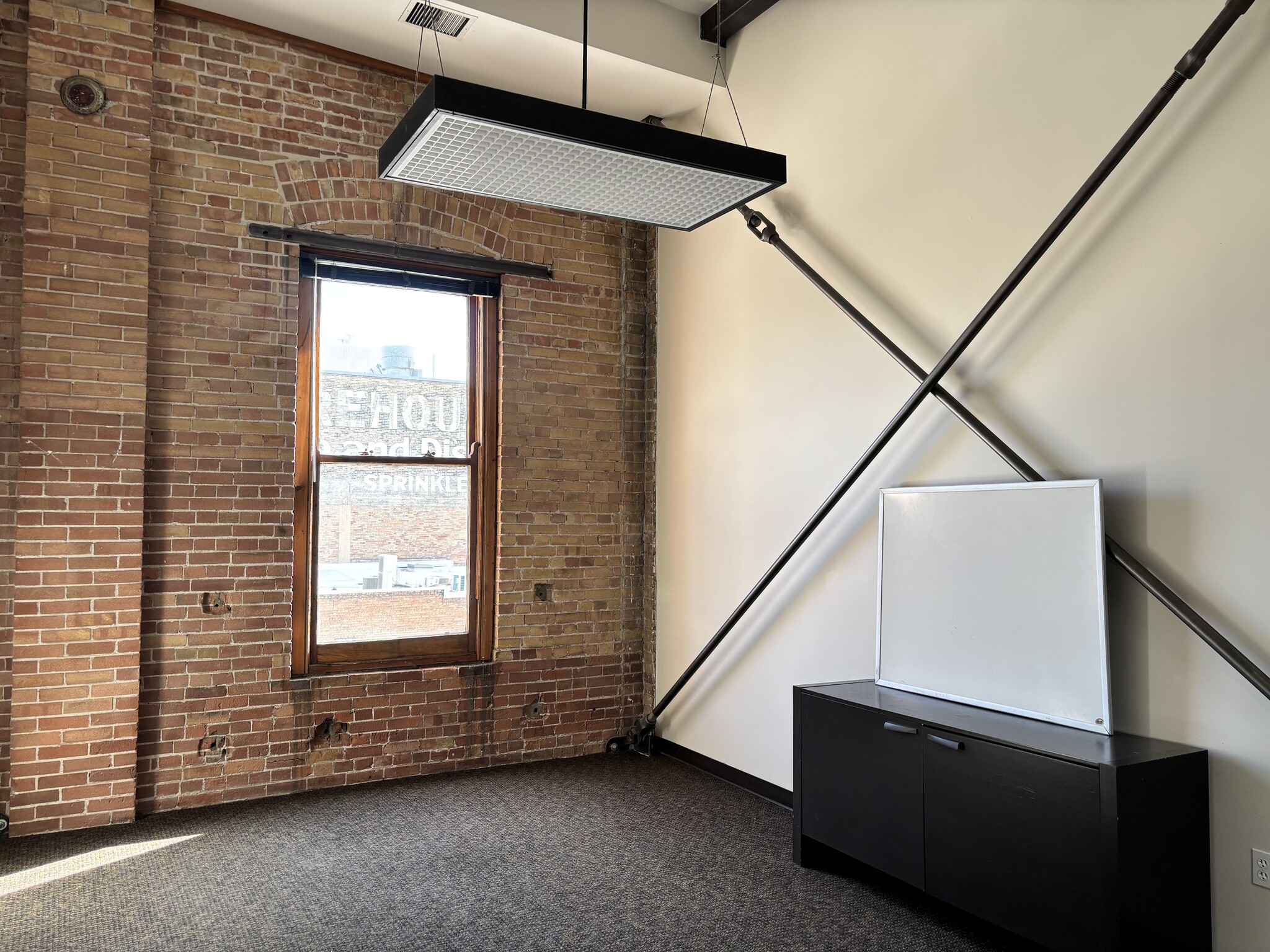 375 W 200 S, Salt Lake City, UT for lease Primary Photo- Image 1 of 18