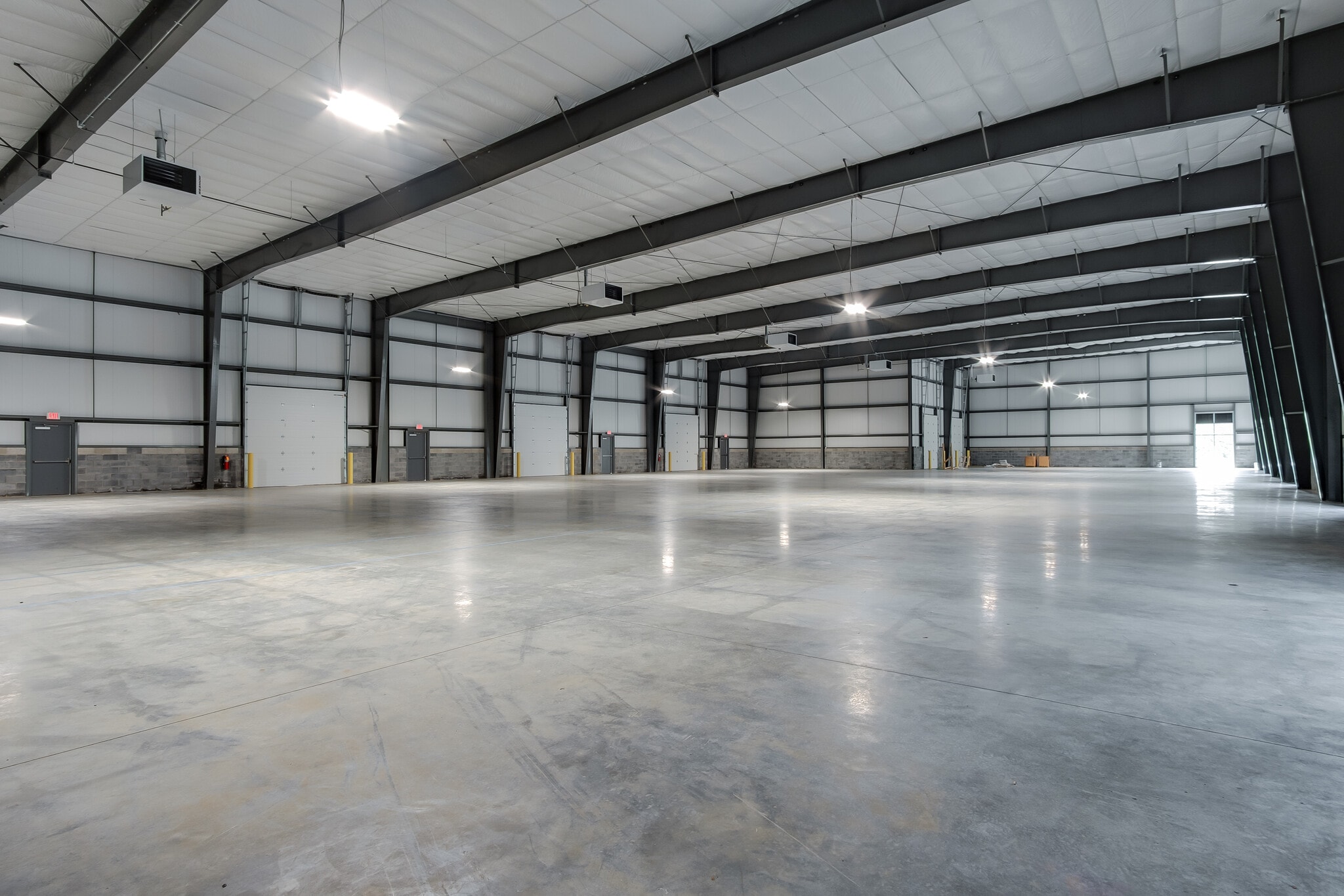 3950 Dartmouth Ct, Frederick, MD for lease Interior Photo- Image 1 of 2