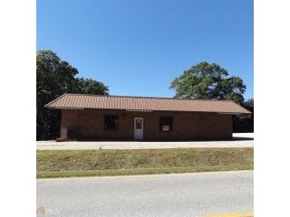 More details for 539 Dicks Hill Pky, Mount Airy, GA - Retail for Sale