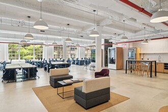 125 W 25th St, New York, NY for lease Interior Photo- Image 2 of 7