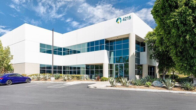 Plus de détails pour 4215 E Airport Dr, Ontario, CA - Industriel à louer