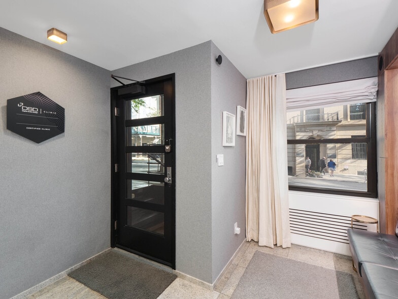 1025 Fifth Ave, New York, NY à vendre - Photo intérieure - Image 3 de 11