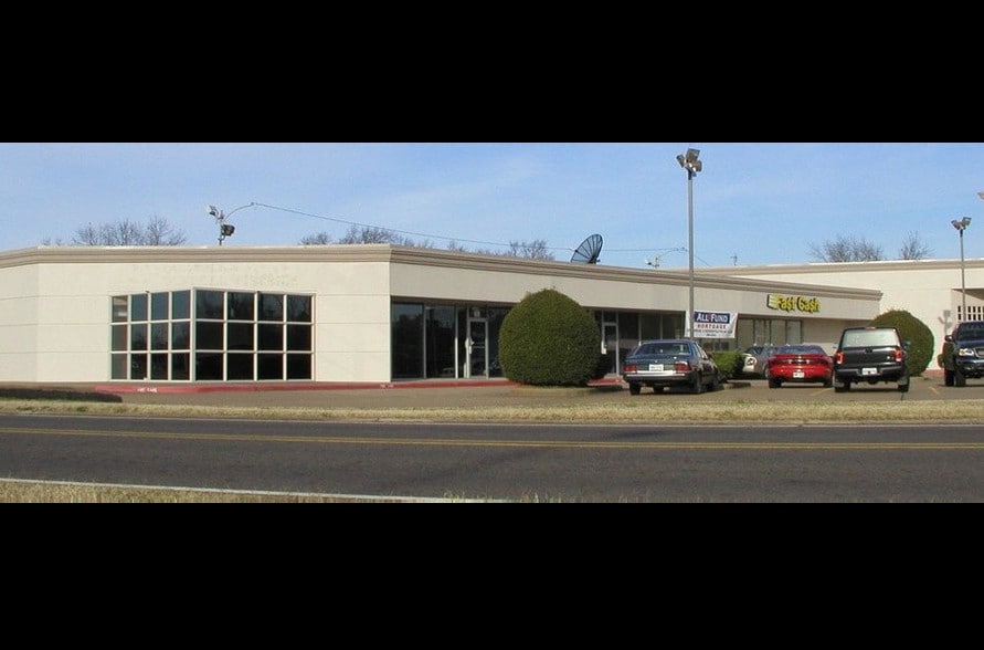 1020 Shreveport Barksdale Hwy, Shreveport, LA à louer - Photo du bâtiment - Image 2 de 4