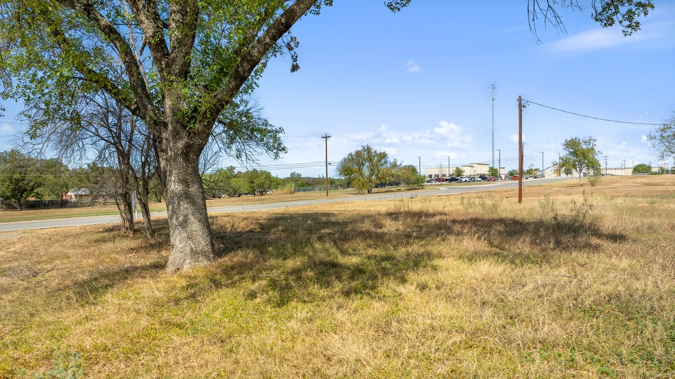 711-3 Avenue N, Marble Falls, TX à vendre - Autre - Image 2 de 5