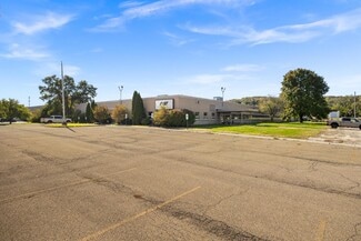 Plus de détails pour 6533 N Galena Rd, Peoria, IL - Local d'activités à louer