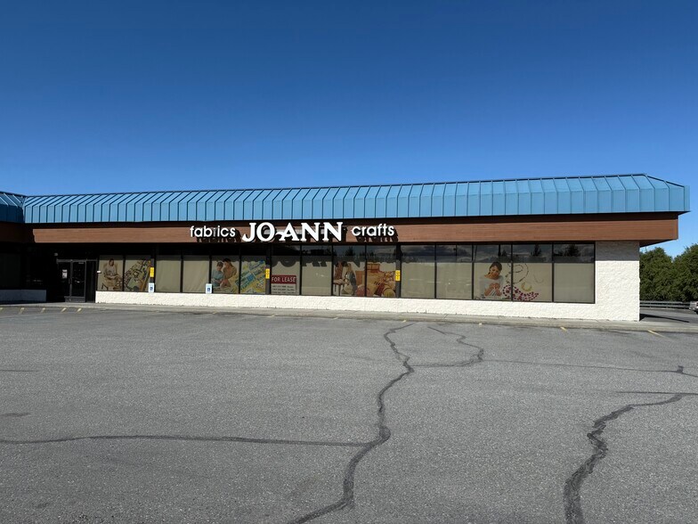 1830 E Parks Hwy, Wasilla, AK à louer - Photo du bâtiment - Image 3 de 6