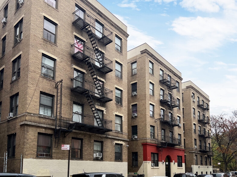2525 Morris Ave, Bronx, NY for sale - Building Photo - Image 2 of 7
