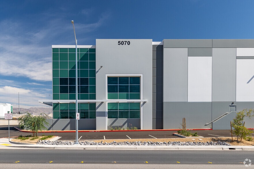 5070 E El Campo Grande Ave, North Las Vegas, NV for lease - Building Photo - Image 3 of 3