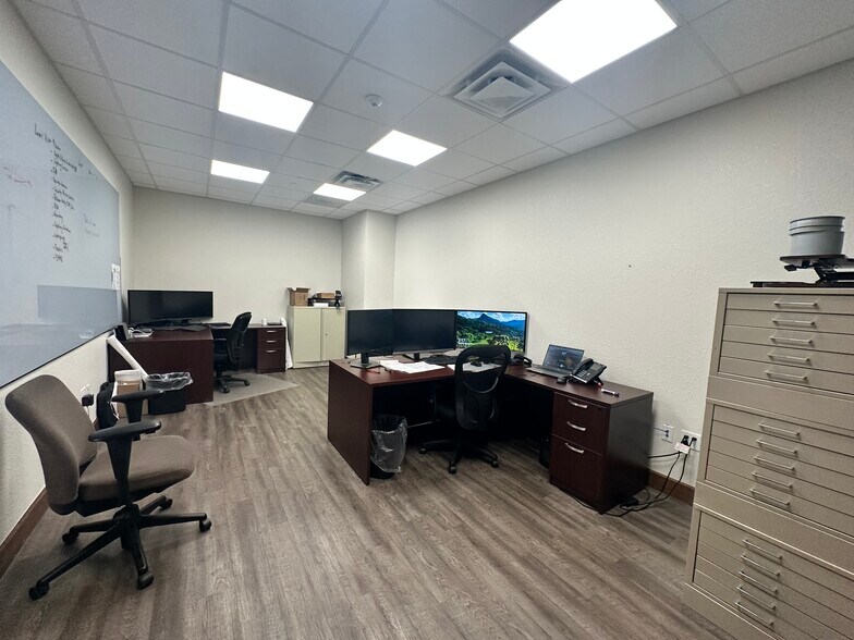 1645 NW 33rd St, Pompano Beach, FL à louer - Photo du bâtiment - Image 3 de 12