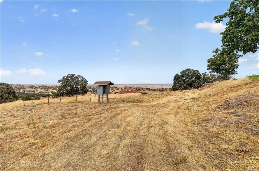 5102 Indian Gulch rd, Catheys Valley, CA à vendre - Photo du bâtiment - Image 3 de 17