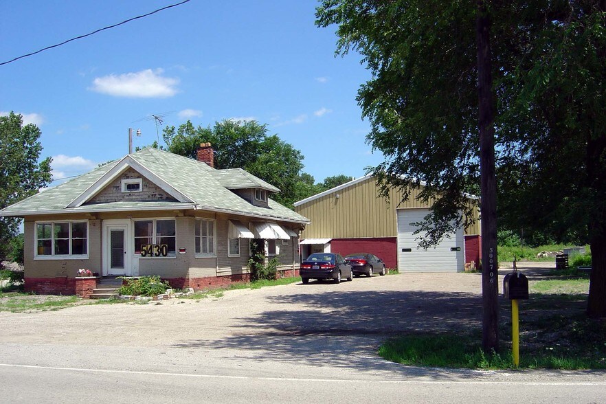 5430 Stickney Ave, Toledo, OH à louer - Photo du bâtiment - Image 2 de 10
