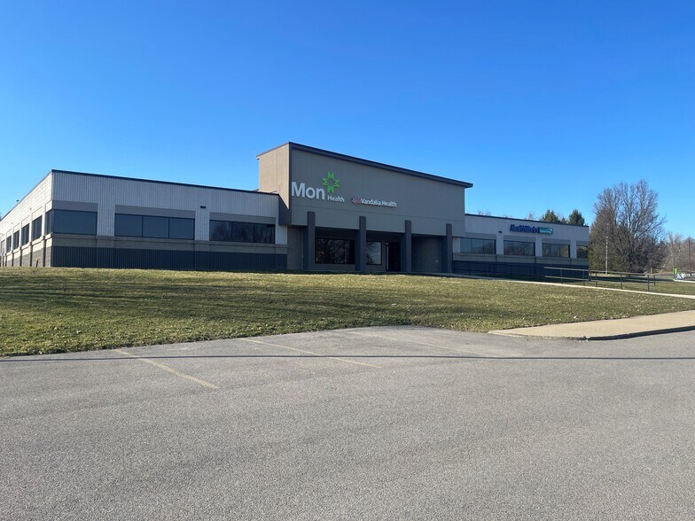 1 Huntington Way, Fairmont, WV à louer - Photo du bâtiment - Image 1 de 4