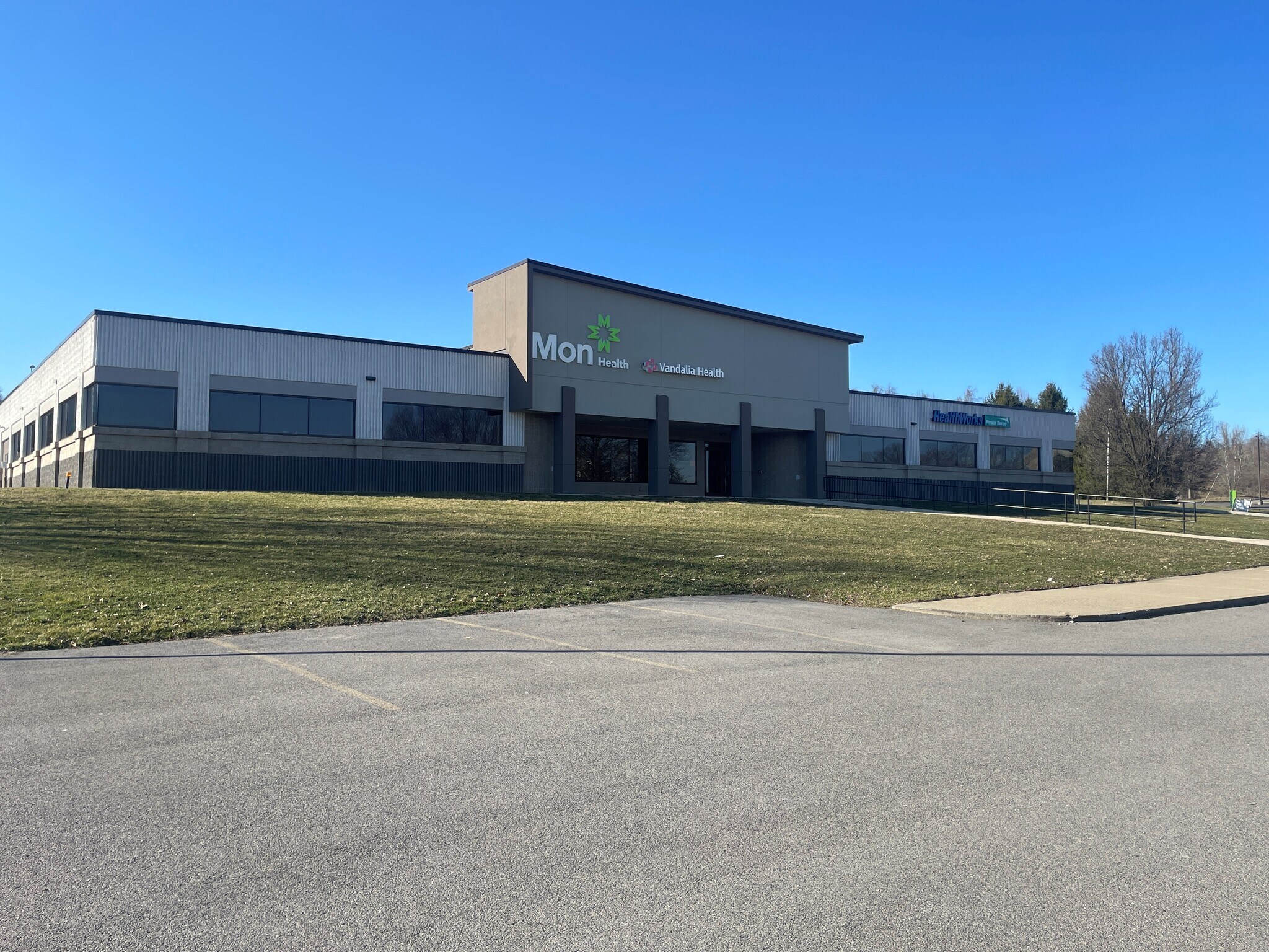 1 Huntington Way, Fairmont, WV for lease Building Photo- Image 1 of 5