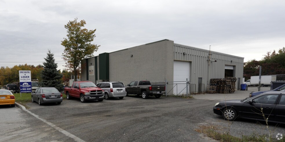 1700-1704 Rue Effingham, Terrebonne, QC à vendre - Photo principale - Image 1 de 4