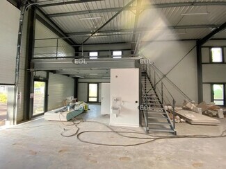 Plus de détails pour Local d'activités à louer