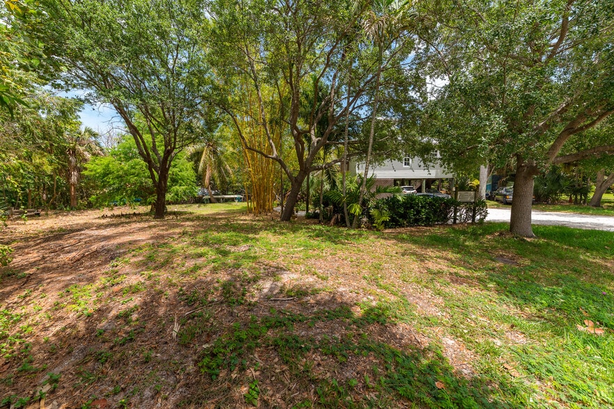 201 Sw 6th St, Stuart, FL à vendre - Photo du bâtiment - Image 3 de 23