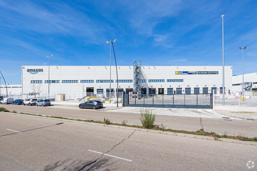 Industrial in Getafe, Madrid for lease - Building Photo - Image 1 of 3