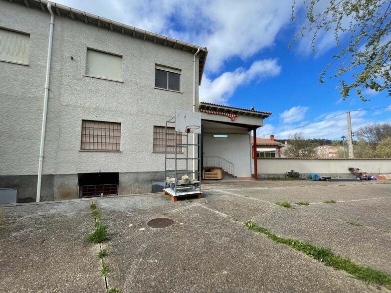Avenida Juventud, 9, Muñogalindo, Ávila for sale - Building Photo - Image 2 of 14