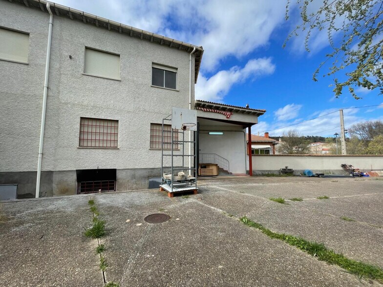 Avenida Juventud, 9, Muñogalindo, Ávila à vendre - Photo du bâtiment - Image 2 de 14