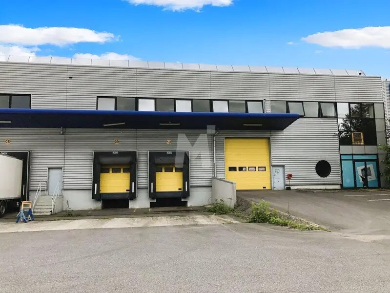 Flex dans Combs-la-Ville à louer Photo du bâtiment- Image 1 de 8