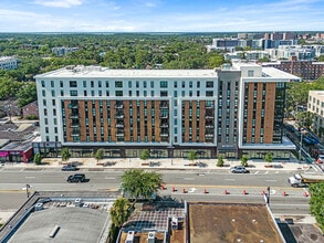1111 W University Ave, Gainesville, FL for lease Building Photo- Image 1 of 5