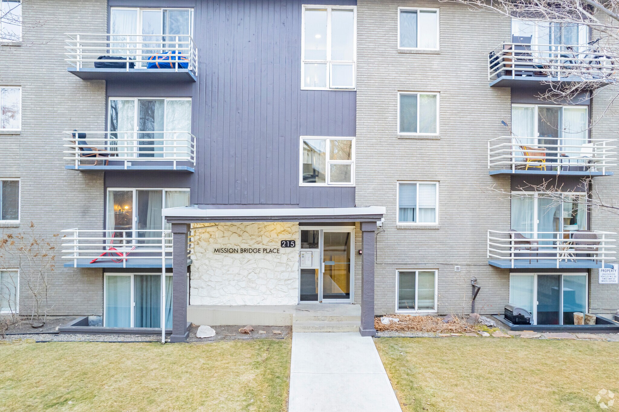 215 25th Ave SW, Calgary, AB à vendre Photo principale- Image 1 de 1