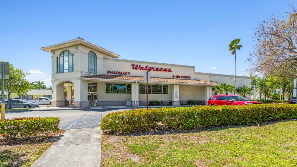4509 Summit Blvd, West Palm Beach, FL à vendre - Photo du bâtiment - Image 2 de 6
