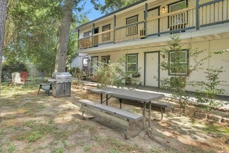 More details for 1107 Palestine St, Conroe, TX - Multifamily for Sale