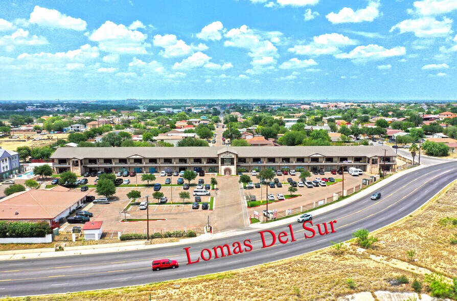 2110 Lomas Del Sur Blvd, Laredo, TX à vendre - Photo du bâtiment - Image 3 de 15