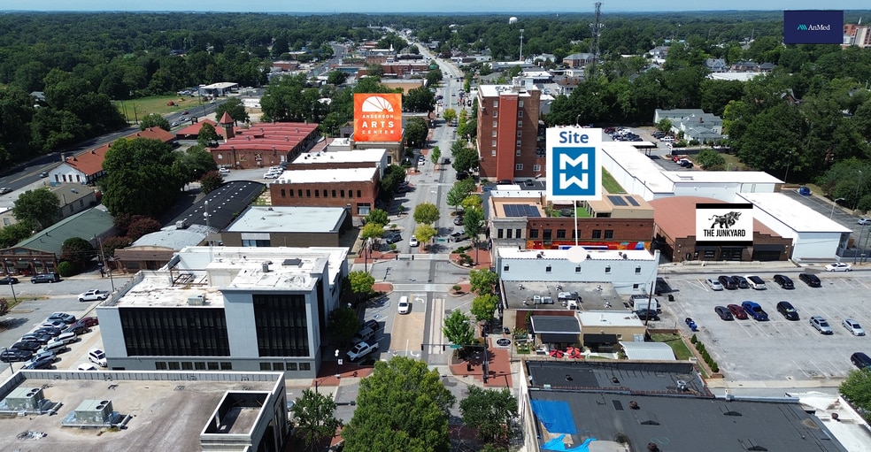216 N Main St, Anderson, SC for sale - Building Photo - Image 2 of 4