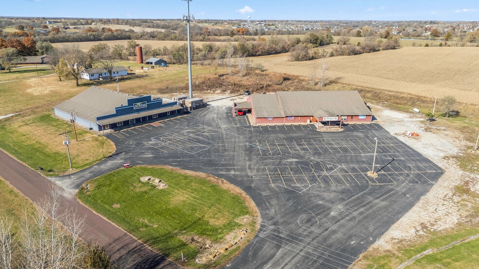 13930 & 13944 Mitchell Ct., Basehor, KS portfolio of 2 properties for sale on LoopNet.ca - Aerial - Image 1 of 33