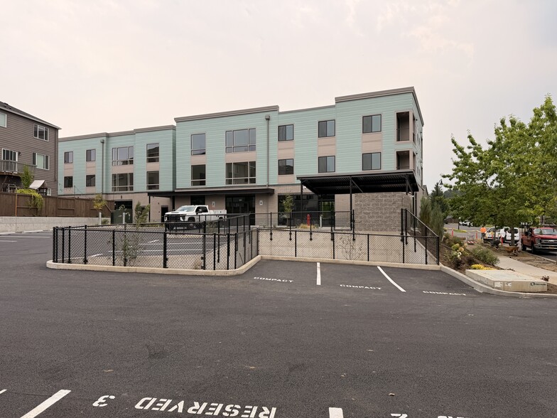 7650 NW 170th Ave, Portland, OR for lease - Building Photo - Image 3 of 12
