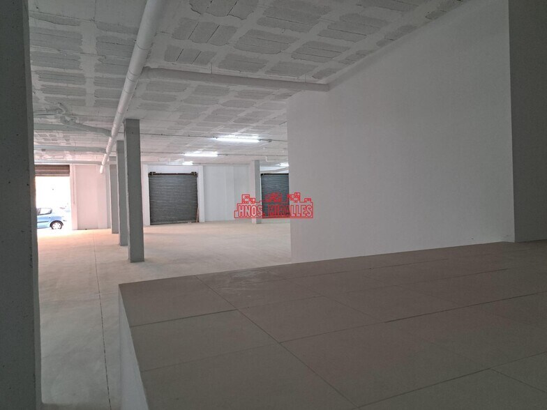 Retail in Almoradí, Alicante for lease - Interior Photo - Image 2 of 6