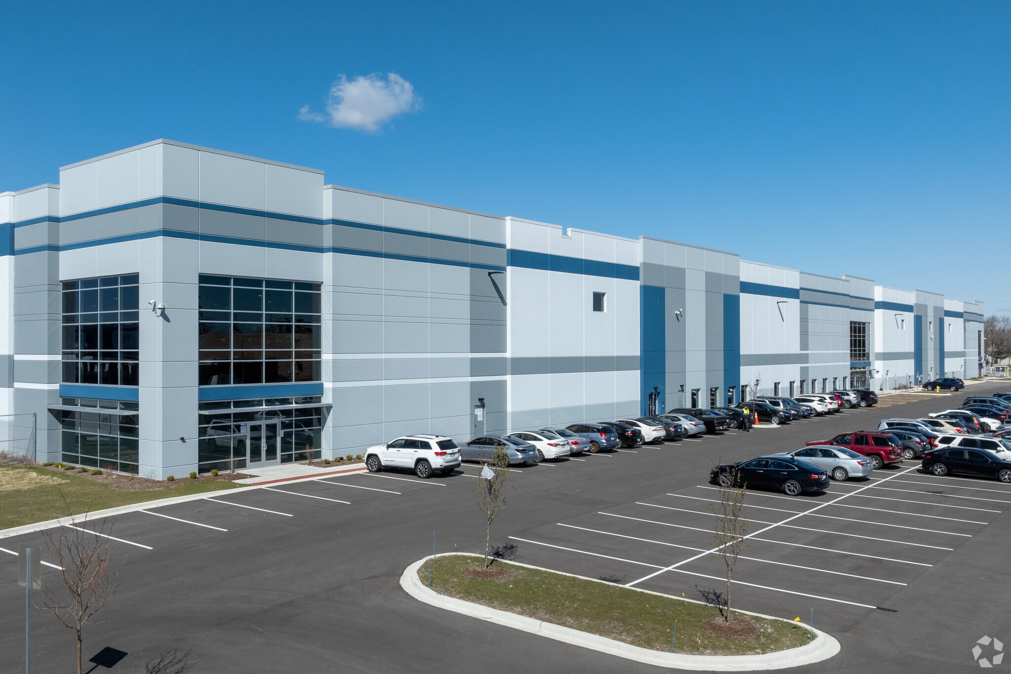 2050 Cornell Ave, Melrose Park, IL for lease Primary Photo- Image 1 of 5