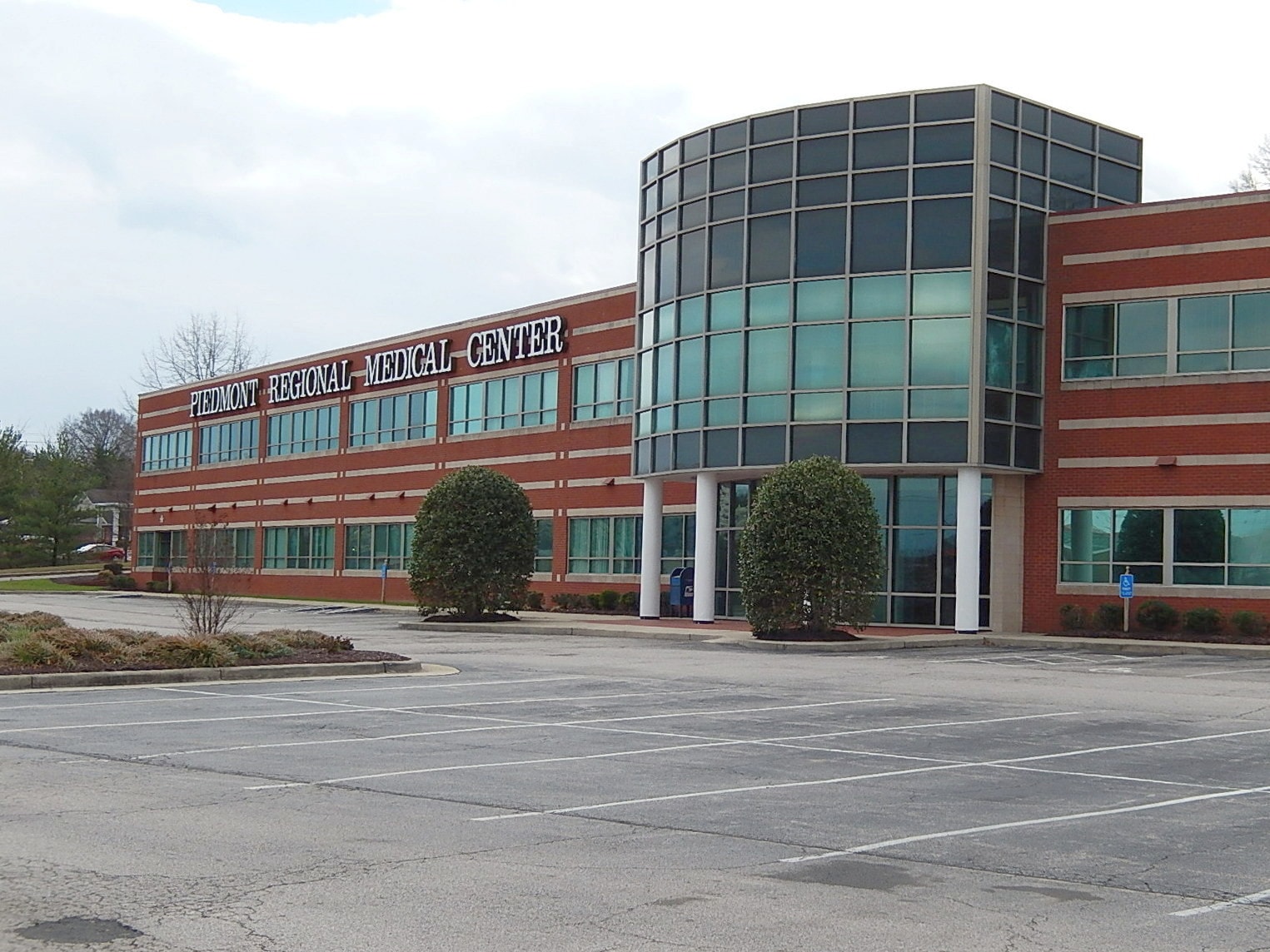 125 Executive Dr, Danville, VA for sale Building Photo- Image 1 of 21