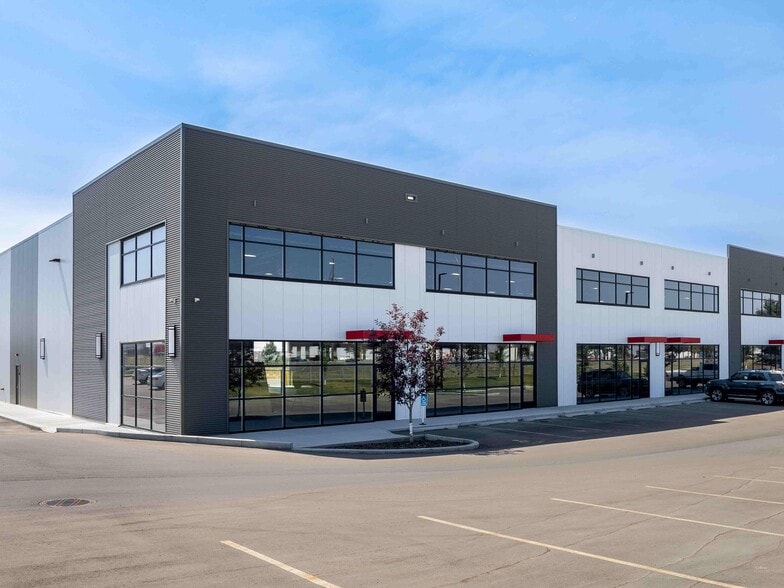 8489 40 St SE, Calgary, AB for lease - Building Photo - Image 1 of 6