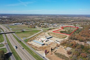 SH-19 Frontage Land | 12.919 Acres - Dépanneur