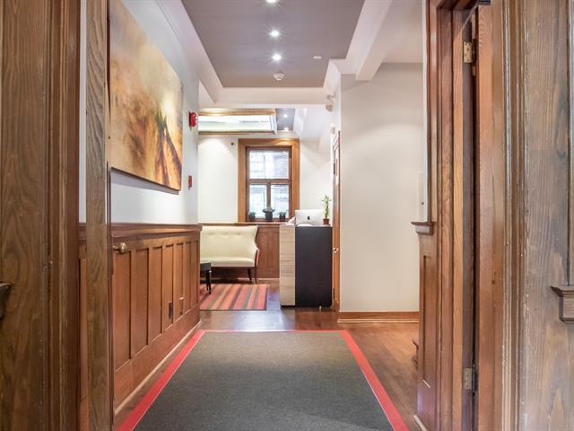 3680-3682 Av Du Musée, Montréal, QC for sale Interior Photo- Image 1 of 1