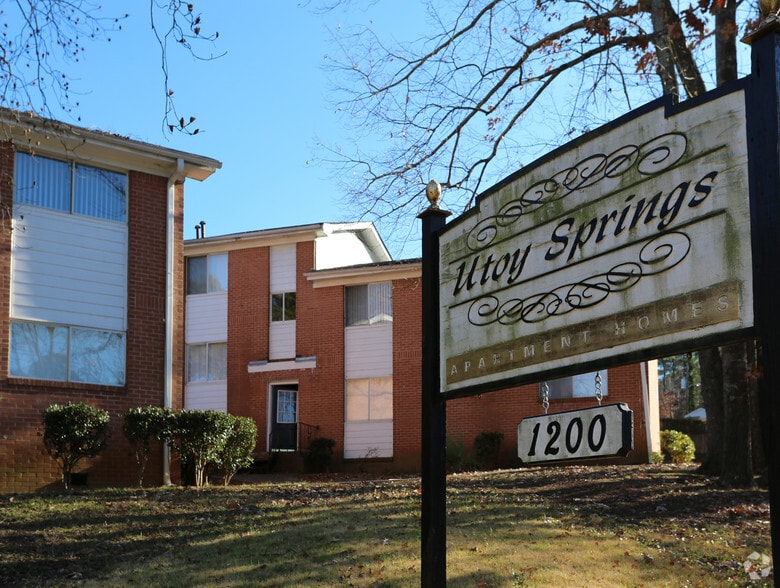 1200 Utoy Springs Rd, Atlanta, GA for sale - Building Photo - Image 3 of 10
