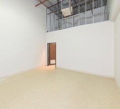 5535 Eglinton Ave W, Toronto, ON for lease Interior Photo- Image 2 of 6