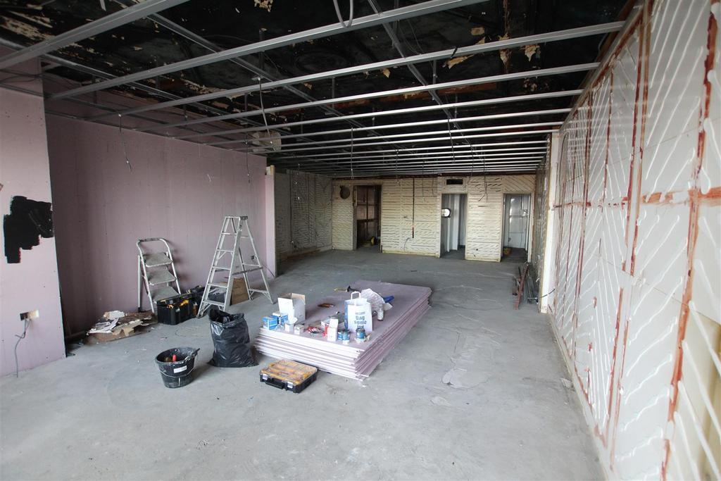 12 East Parade, Whitley Bay for lease Building Photo- Image 1 of 5