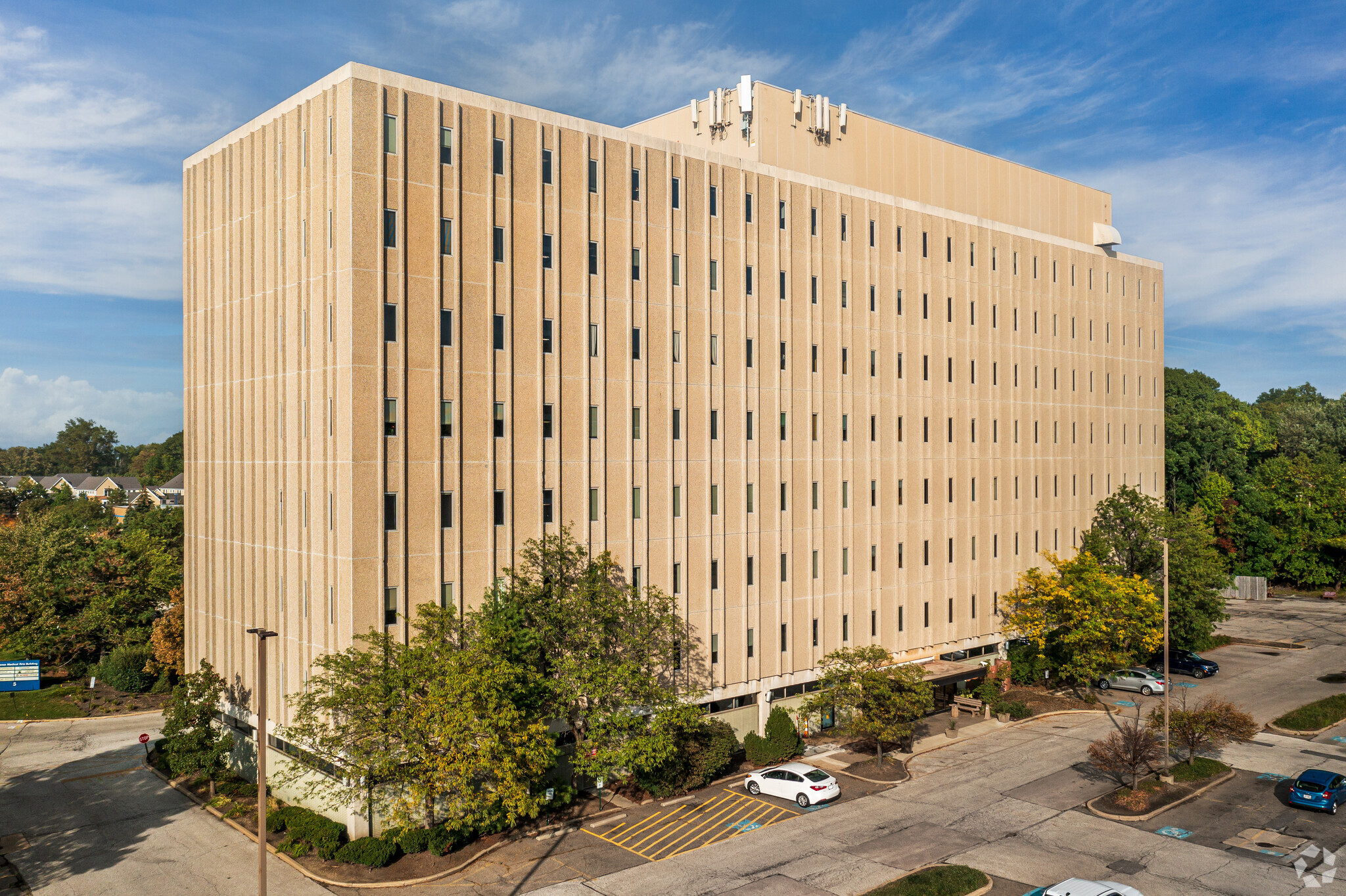 5 Severance Cir, Cleveland Heights, OH for lease Building Photo- Image 1 of 18