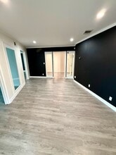 8721 W Sunset Blvd, West Hollywood, CA for lease Interior Photo- Image 2 of 10