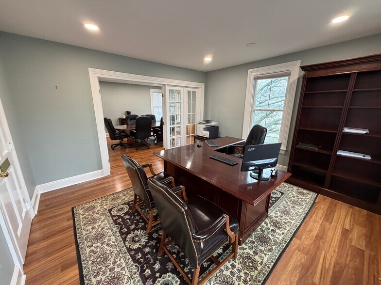 61 Cherry St, Milford, CT à louer - Photo du bâtiment - Image 2 de 16
