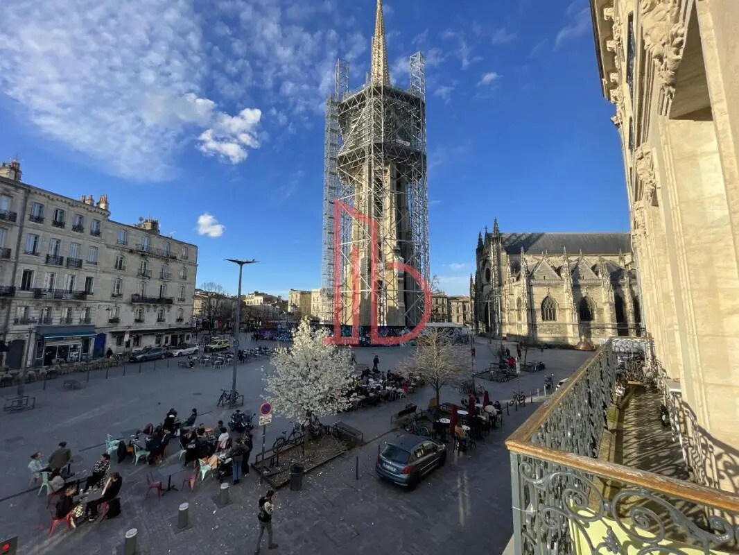 Bureau dans Bordeaux à louer Photo du bâtiment- Image 1 de 6