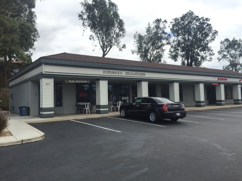 1676 S Mission Rd, Fallbrook, CA for lease - Building Photo - Image 3 of 4
